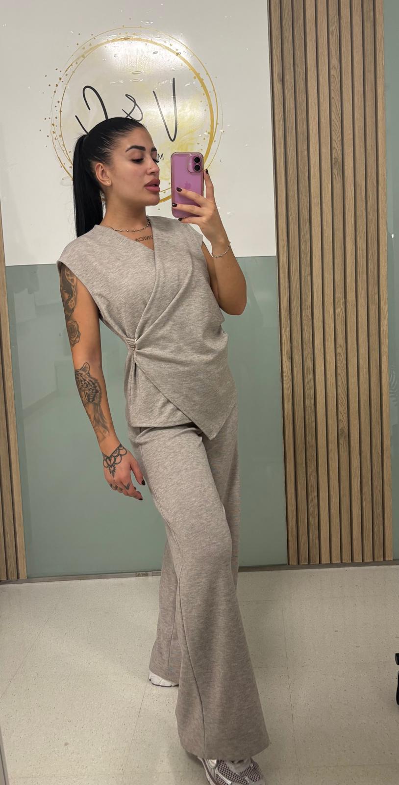 Conjunto punto sin manga fruncido