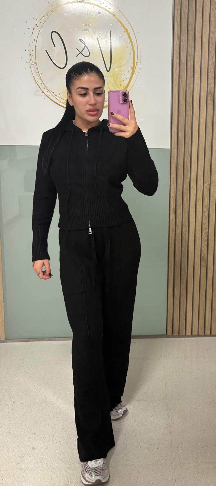 Conjunto punto chaqueta crop y pantalón wide leg