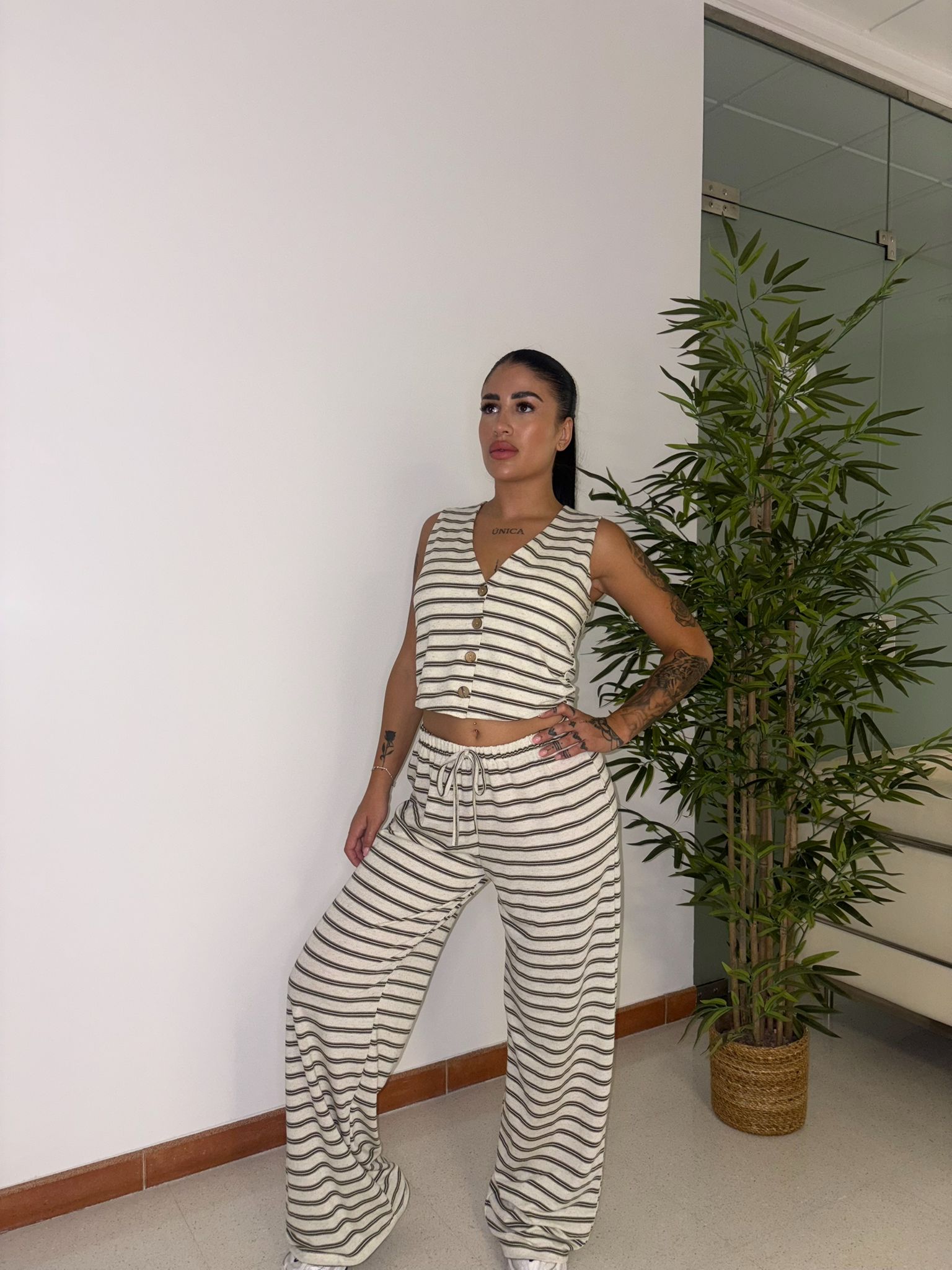 Conjunto rayas punto