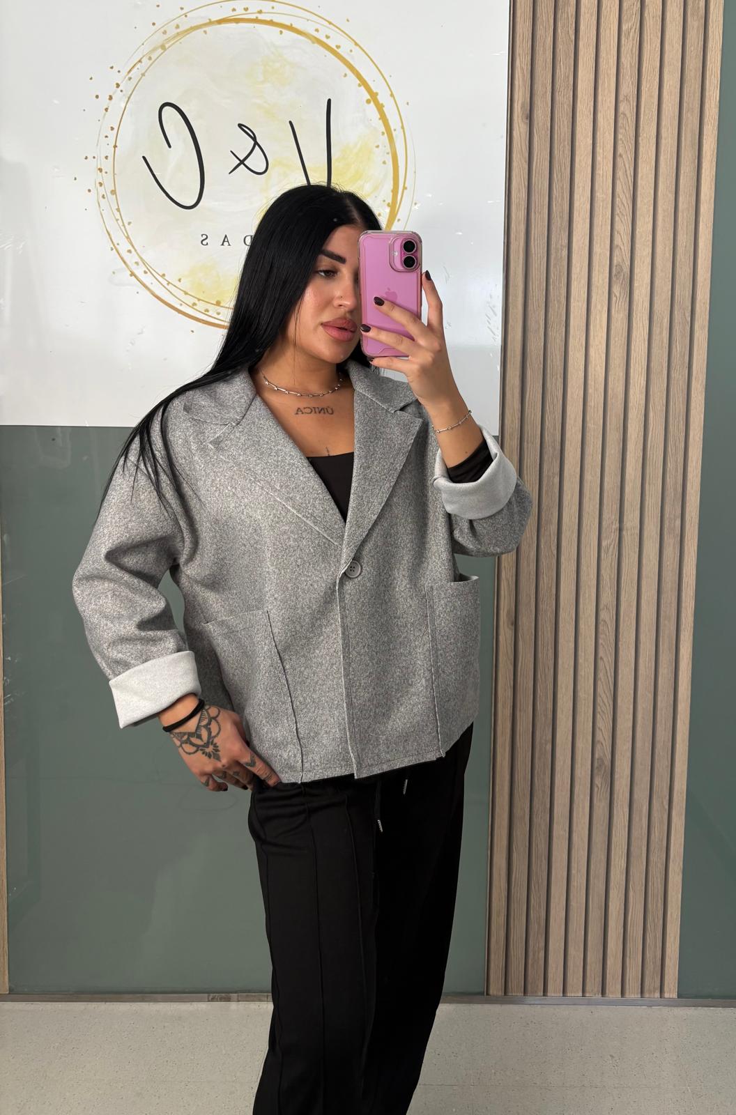 Gabardina corta de paño