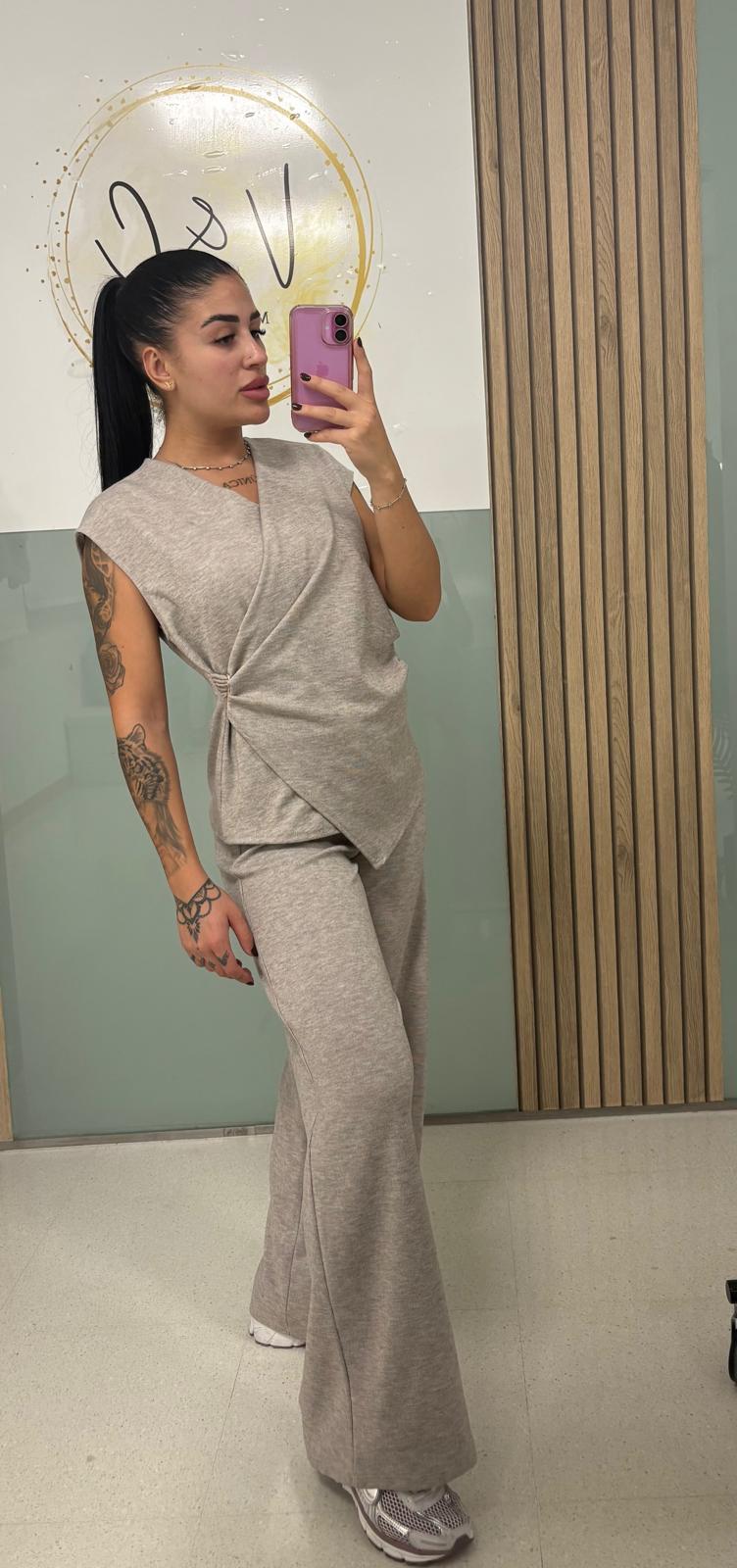 Conjunto punto sin manga fruncido